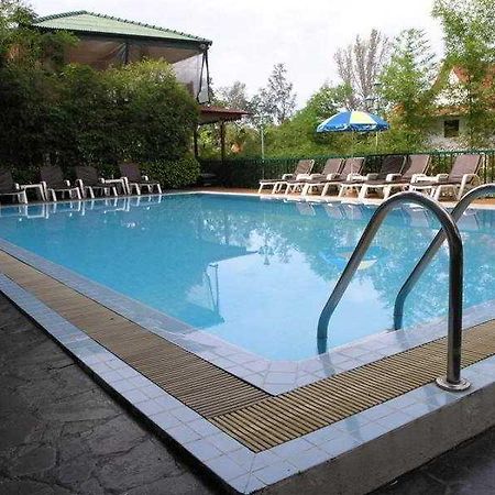 Kamala Beach Inn Phuket Exterior foto